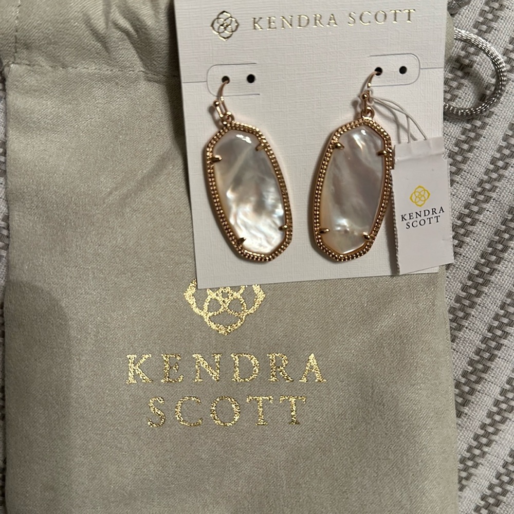 Kendra Scott Elle Drop Earrings